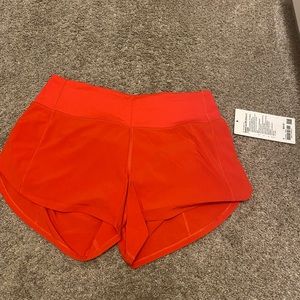 Lululemon BNWT. Speed Up MR Short 4” Lined.